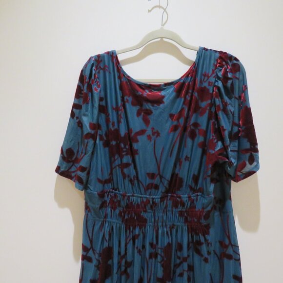 ESHAKTI WAYWARD FANCIES Floral Velvet Burnout Smocked Waist Tiered Dress Evening - Picture 11 of 16